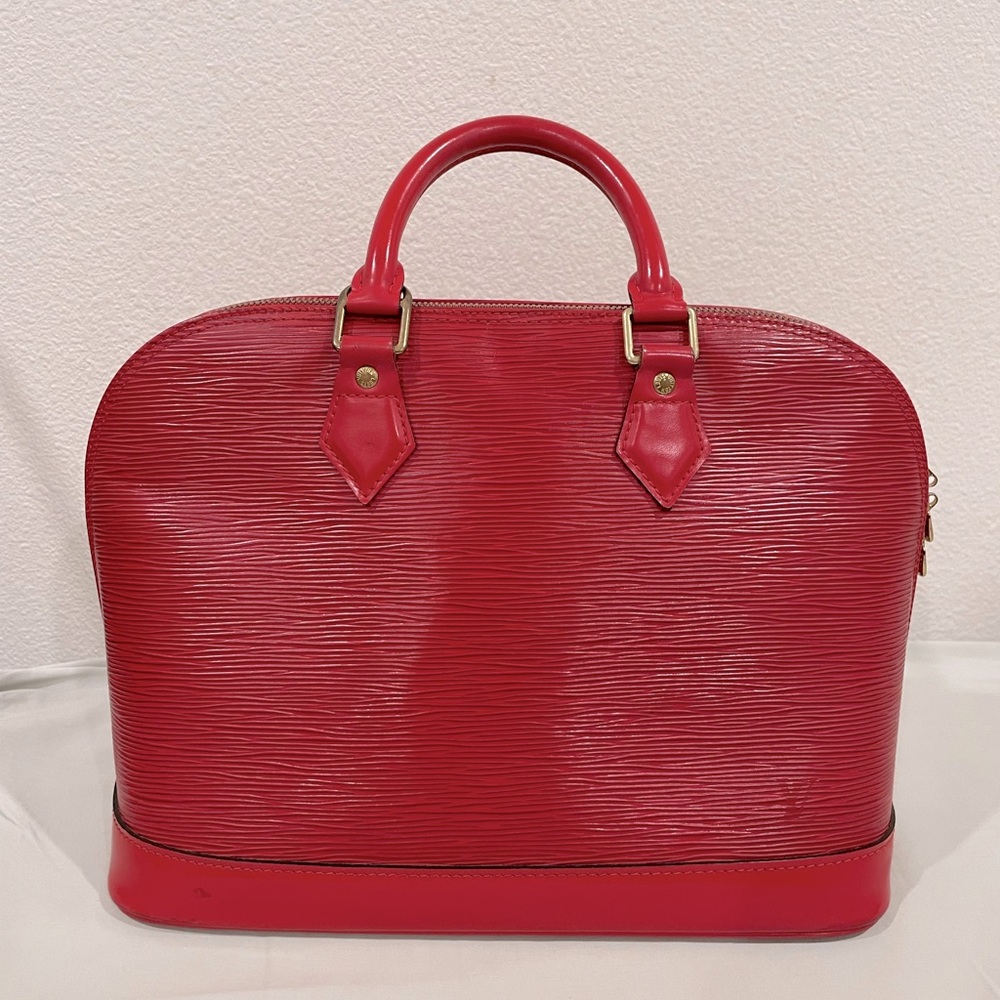 Louis Vuitton Epi Alma PM Castillan Red (preowned)